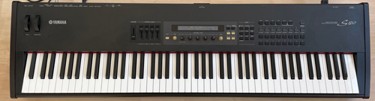 Yamaha S80 Synthesizer